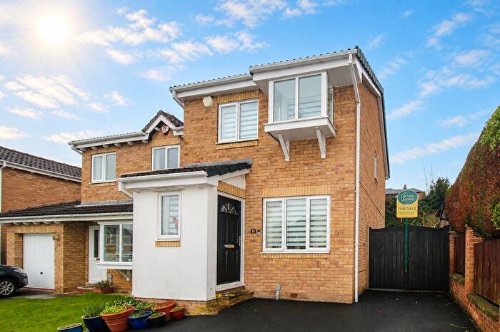 3 Bedroom Detached House For Sale In Durkar Rise, Crigglestone, Wakefield, WF4