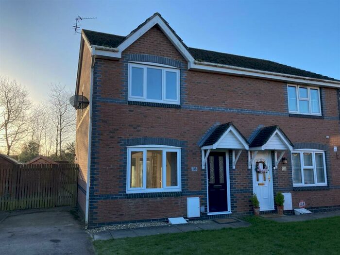 3 Bedroom Semi-Detached House To Rent In St Anne's Crescent, Undy, Magor, NP26