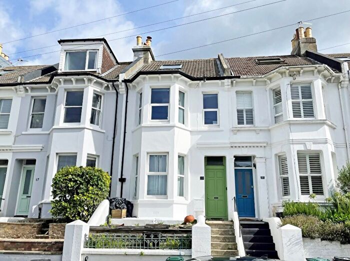 3 Bedroom Terraced House For Sale In Princes Crescent -, BN2