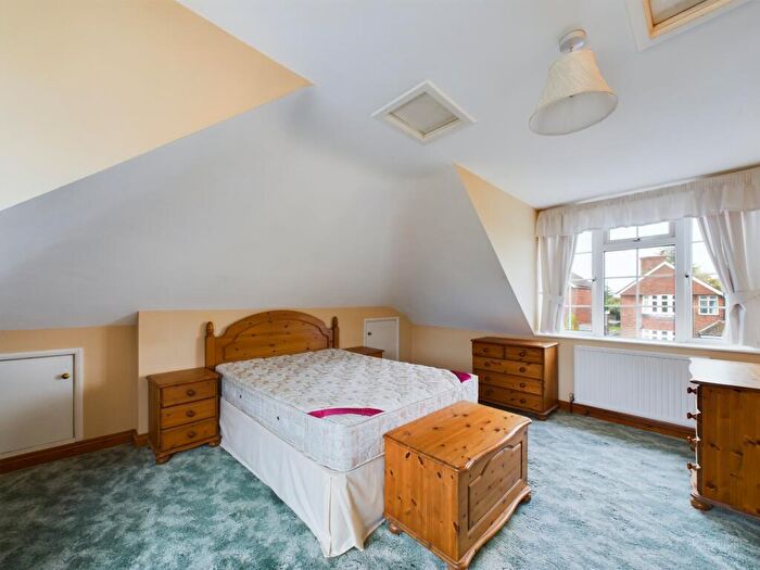 2 Bedroom Detached Bungalow For Sale In New Drive, High Wycombe, HP13