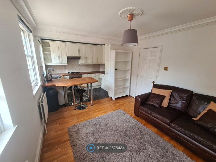 2 Bedroom Maisonette To Rent In Prince Regent Mews, London, NW1