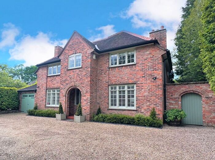 5 Bedroom Detached House To Rent In Bollin Hill, Wilmslow, SK9