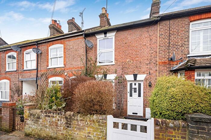 2 Bedroom Terraced House For Sale In Summer Street, Slip End, LU1