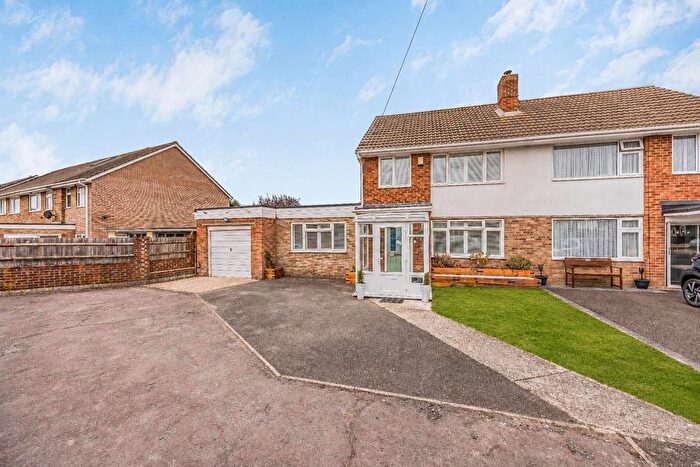 4 Bedroom Semi-Detached House For Sale In Glenwood Road, Southbourne, PO10