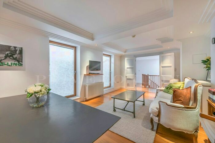 2 Bedroom Flat To Rent In Westminster Green, Westminster, London, SW1P