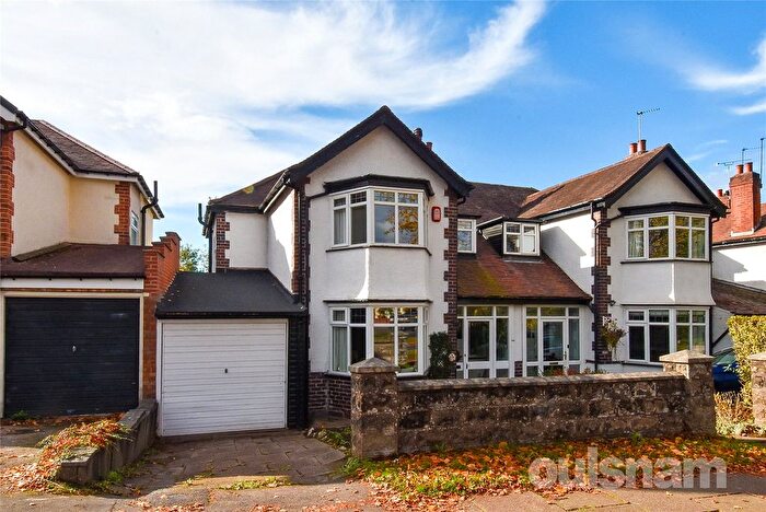 3 Bedroom Detached House For Sale In Robin Hood Lane, Hall Green, Birmingham, West Midlands, B28