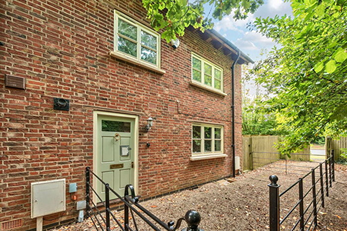 4 Bedroom Town House For Sale In Twitchbed Lane, Uppingham, Oakham, LE15