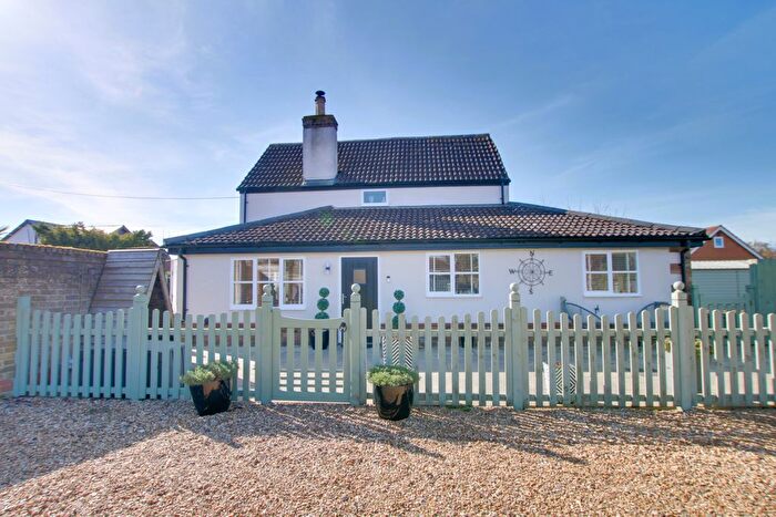 3 Bedroom Detached House For Sale In Selwyn Corner, Guyhirn, PE13