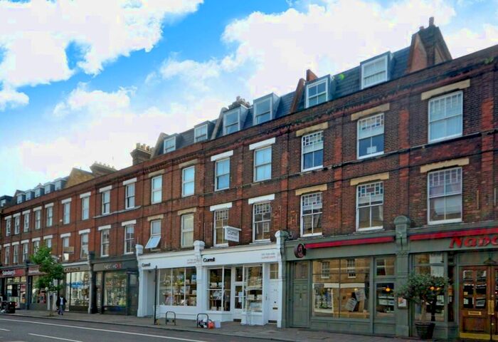 1 Bedroom Flat To Rent In Upper Street, Islington, London, N1