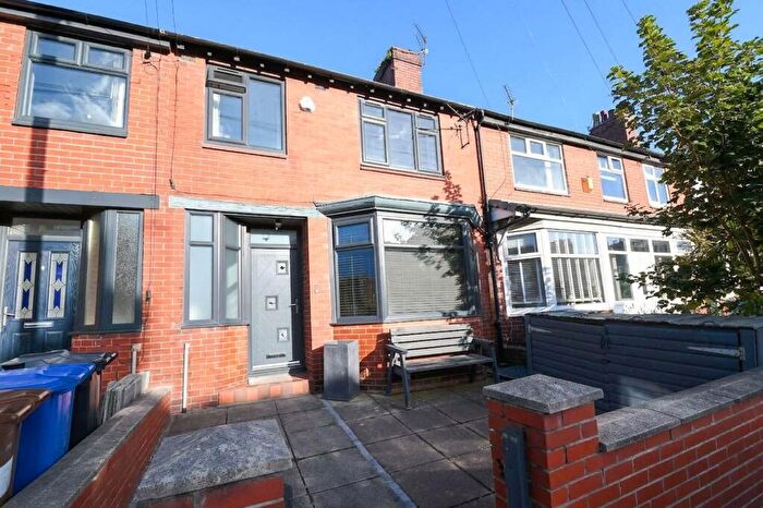 3 Bedroom Terraced House For Sale In Winchester Road, Salford, M6
