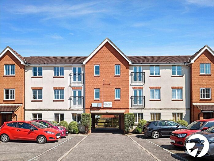 2 Bedroom Flat To Rent In Amethyst House, Amethyst Drive, Sittingbourne, Kent, ME10