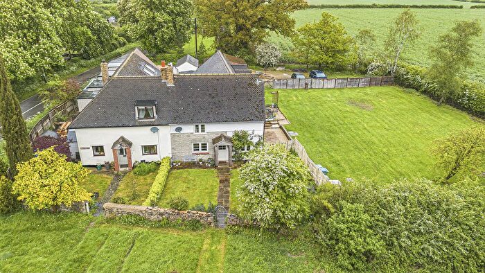 5 Bedroom Semi-Detached House For Sale In May Cottage, Marsh Gibbon, OX27