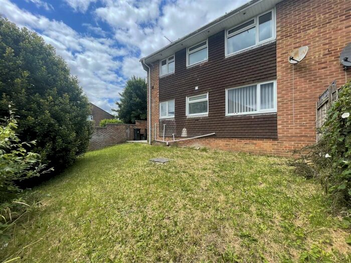 2 Bedroom Apartment To Rent In Hannams Close, Lytchett Matravers, BH16