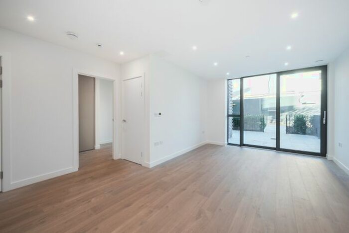 1 Bedroom Flat To Rent In Coster Avenue, London, N4