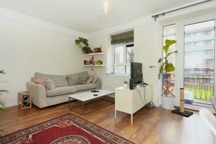 2 Bedroom Flat To Rent In Lordship Lane London, SE22