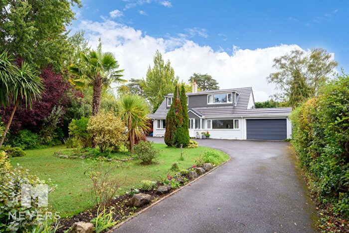 4 Bedroom Detached House For Sale In Woolsbridge Road, Ashley Heath, Ringwood, BH24