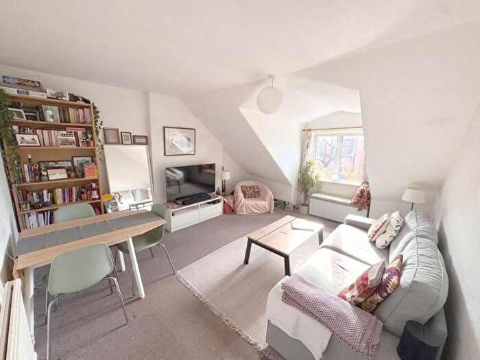 1 Bedroom Flat To Rent In St Pauls Avenue, Willesden Green, NW2