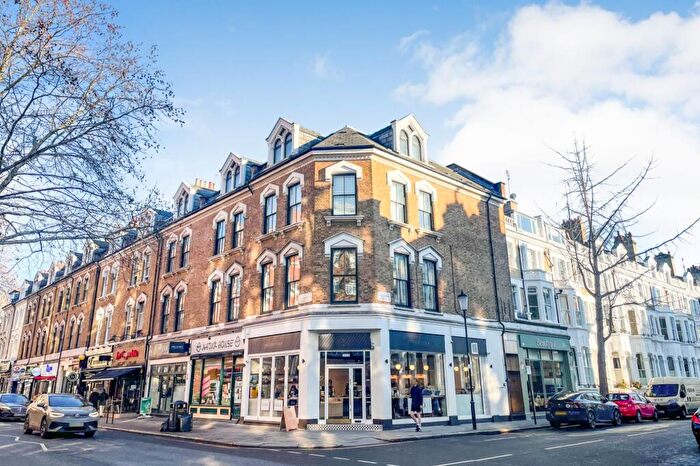 2 Bedroom Flat For Sale In Flat Howard Court, A Coleherne Road, Earls Court, London, SW10