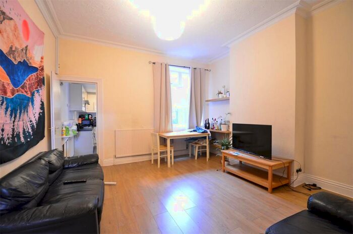 5 Bedroom Terraced House To Rent In Selly Oak, Birmingham, B29