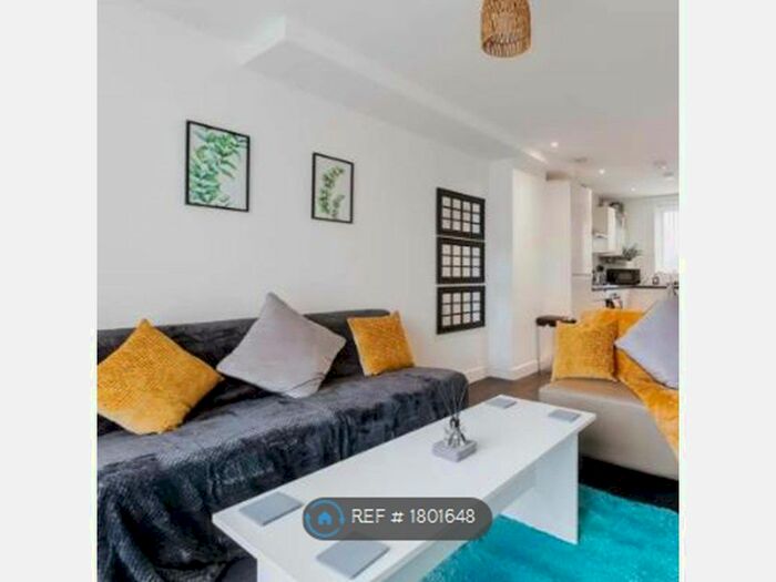 4 Bedroom Terraced House To Rent In Stanley Road, Kirkdale, Liverpool, L5
