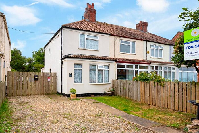 2 Bedroom Terraced House For Sale In Waxholme Road, Withernsea, HU19