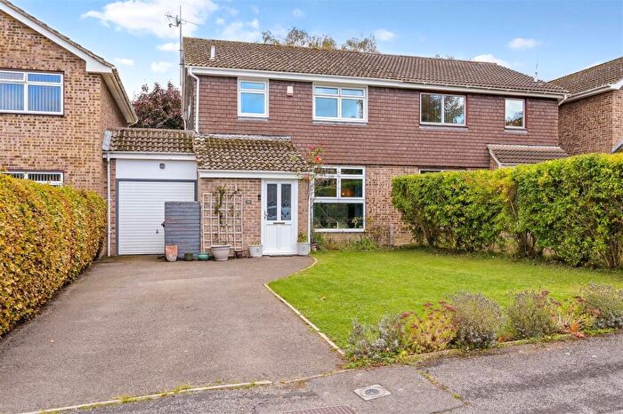 3 Bedroom Semi-Detached House For Sale In Barnes Close, West Wellow, Hampshire, SO51