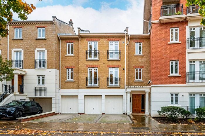 1 Bedroom Flat To Rent In Denton Road, St Margarets, Twickenham, TW1