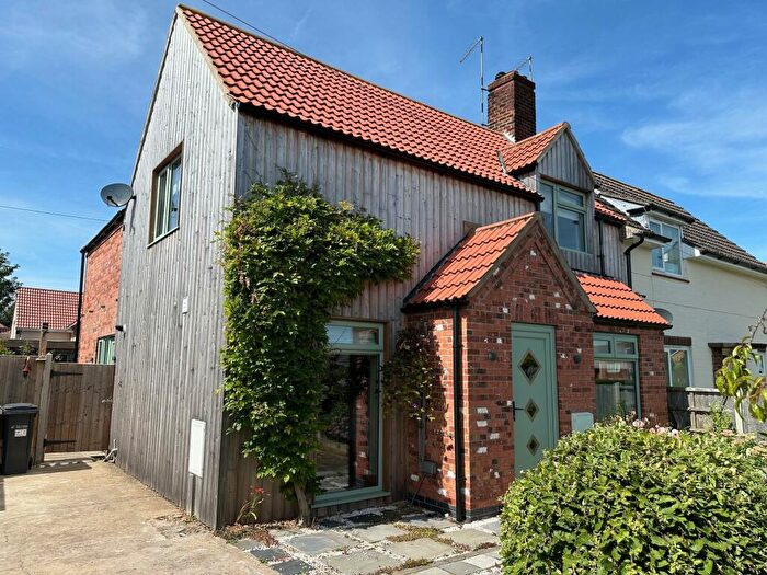 3 Bedroom Semi-Detached House To Rent In Barnack Estate, Burgh Le Marsh, PE24