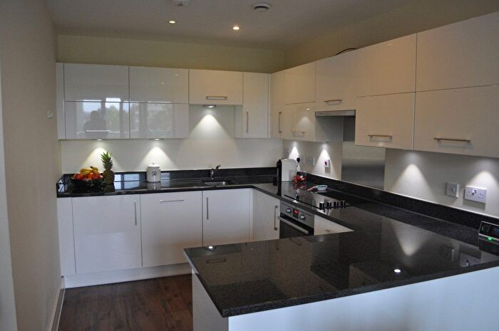 2 Bedroom Flat To Rent In Gwynne Road, London, SW11