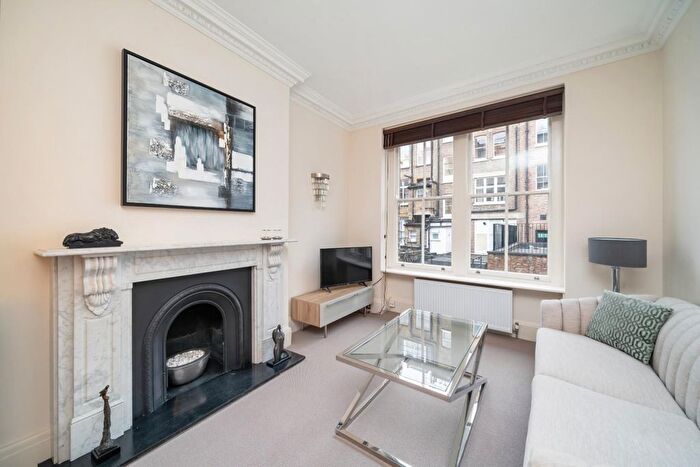 2 Bedroom Flat To Rent In Basil Street, Knightsbridge, SW3