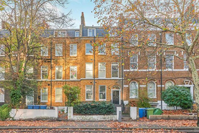 1 Bedroom Flat For Sale In Kennington Park Road, Kennington, SE11