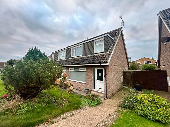 3 Bedroom Semi-Detached House To Rent In Bed-Semi-Detached House, Rosewood Walk, Bridlington, YO16