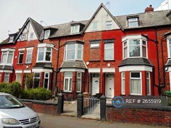 9 Bedroom Terraced House To Rent In Mauldeth Road, Manchester, M20