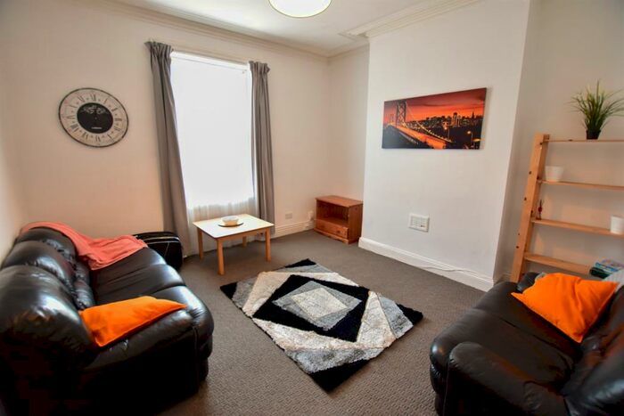 5 Bedroom Terraced House To Rent In Belle Grove West, Newcastle Upon Tyne, NE2