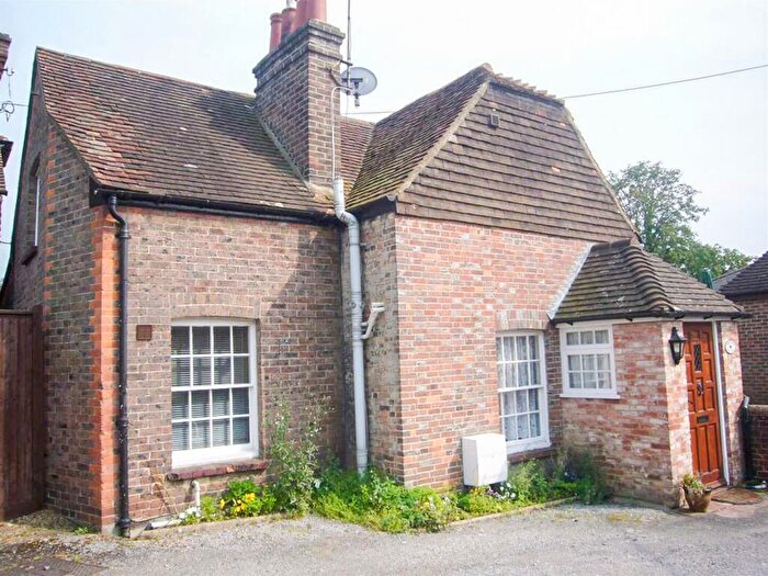 2 Bedroom Detached House To Rent In Hempstead Road, Uckfield, TN22