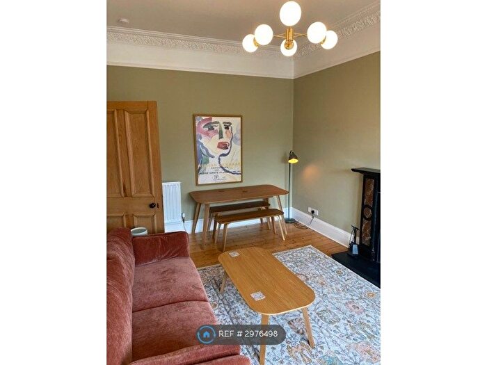 2 Bedroom Flat To Rent In Hillside, Edinburgh, EH7