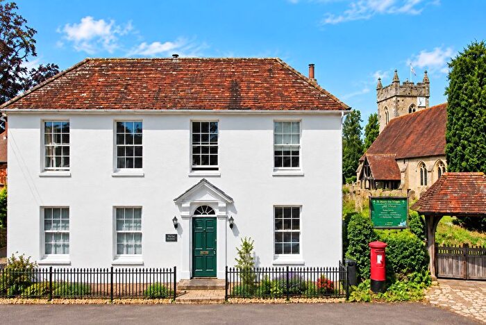 2 Bedroom Flat For Sale In High Street, Bordon, GU35