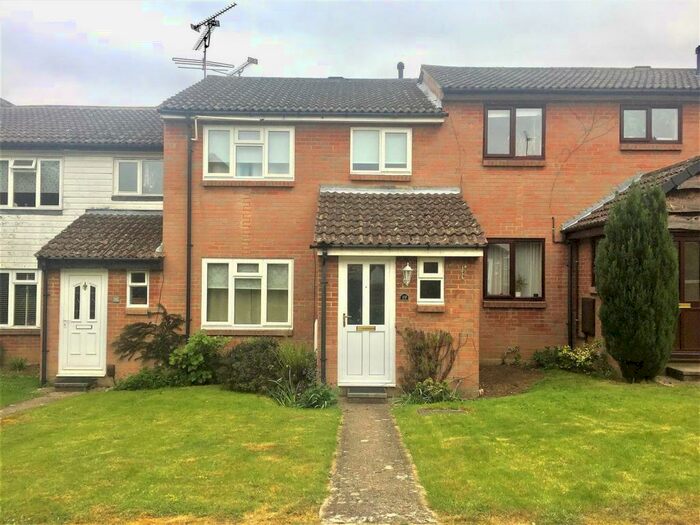 3 Bedroom Terraced House To Rent In Linnet Walk, Wokingham, RG41