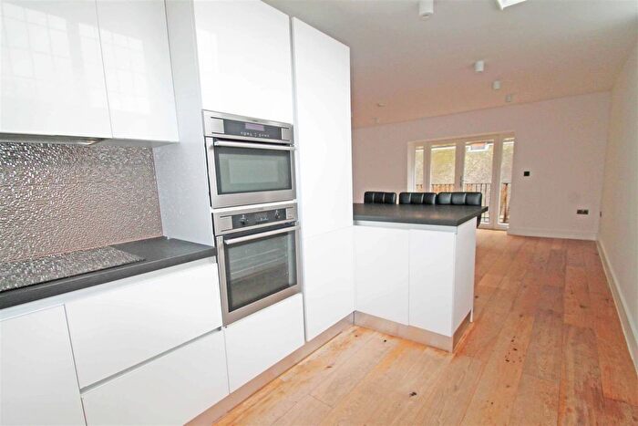 4 Bedroom Flat To Rent In Florence Road, Brighton, BN1