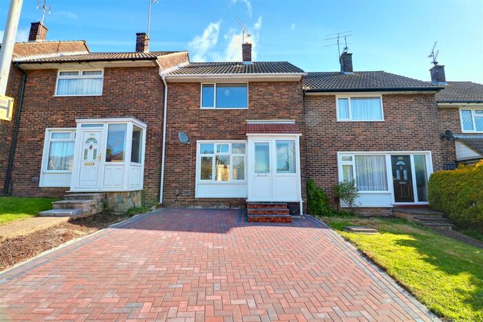 2 Bedroom Terraced House To Rent In The Knares, Basildon, SS16