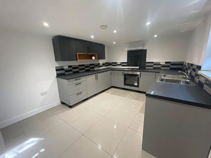 1 Bedroom Terraced House For Sale In Alfred Street, Halifax, HX1