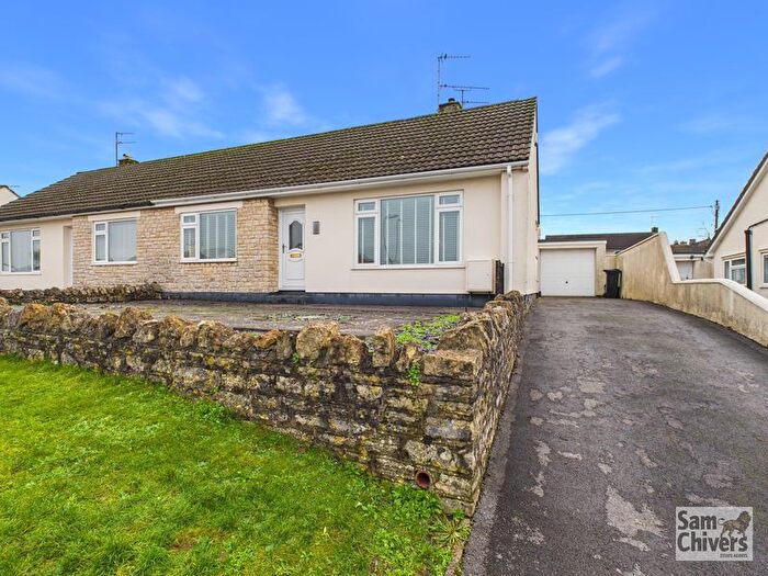 2 Bedroom Semi-Detached Bungalow For Sale In Alexandra Park, Paulton, BS39