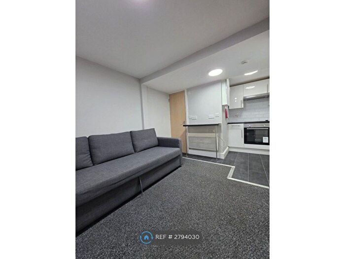 Studio To Rent In Lower Cathedral Road, Cardiff, CF11