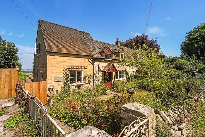 2 Bedroom Cottage For Sale In Coopers Hill, Gloucester, GL3