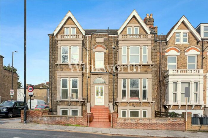 1 Bedroom Apartment To Rent In Willows Court, Endymion Road, London, N4