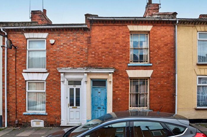 3 Bedroom Terraced House For Sale In Upper Thrift Street, Abington, Northampton, NN1
