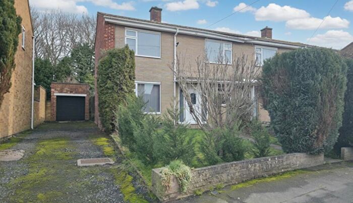 3 Bedroom Semi Detached House For Sale In Tulliver Close, Bedworth, Warwickshire, CV12