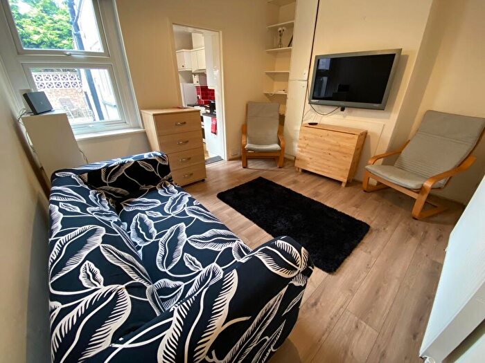 3 Bedroom Semi-Detached House To Rent In Seymour Place, Canterbury, CT1