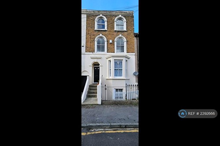 2 Bedroom Flat To Rent In Brandon Street, Gravesend, DA11