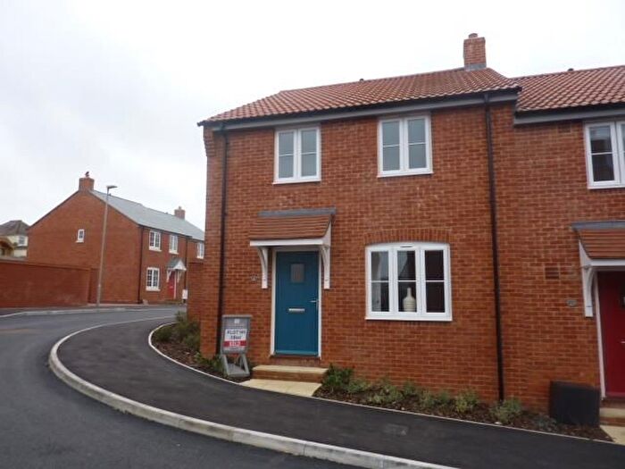 3 Bedroom End Of Terrace House To Rent In Loveridge Grove, Weymouth, DT3